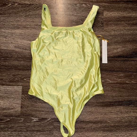 House of Harlow 1960 Light Green bodysuit - Picture 1 of 3